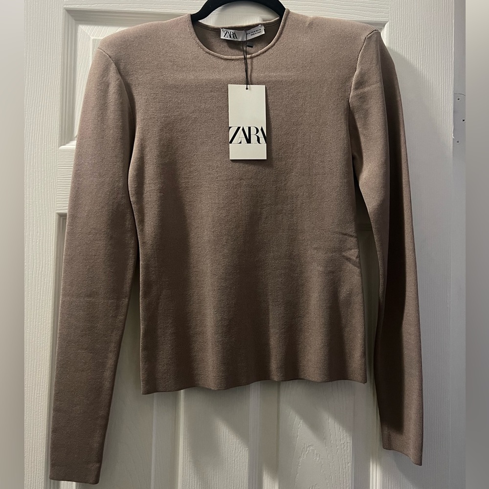Long Sleeve Shoulder Pad Knit Top